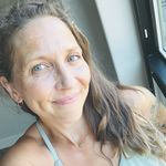 Bethany Carmichael - @bethanybluemoon - Instagram