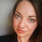 Bethany Craig - @polishedtiptotoe - Instagram