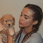 Beth💡 - @bethanyhanksss - Instagram