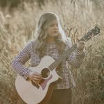 Bethany Joy - @betjohart.music - Instagram