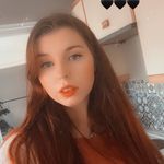 Bethany Small - @bethany.s28 - Instagram
