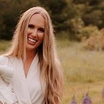 Bethany Small - @bethanysmallphoto - Instagram