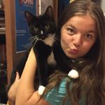 Bethany Snyder - @bethany8352 - Instagram