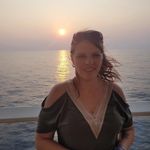 Bethany Sutter - @sutterhometime - Instagram