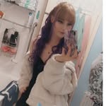Bethany Walker - @bethomeatsix - Instagram
