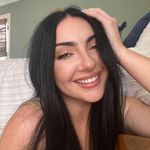 Bethany Waters - @bet_waters - Instagram