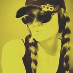 Bethany Waters - @eviebethstanfield - Instagram