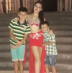 Betsy Albert - Facebook