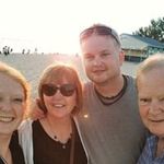 Betsy Cox - @bbcox74 - Instagram