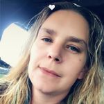 Beth Dobson - @betsy0705 - Instagram