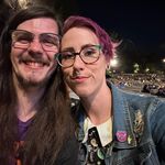 Betsy Rapp - @beezythebeezkneezy - Instagram