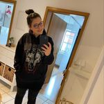 Anni - @__betsytaylor - Instagram