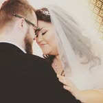Betsy Yates - @its.betsy.29 - Instagram