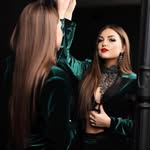 Betty Walker - @betty_waylwker - Instagram