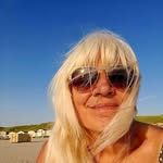 Bettina Meyer - @tina_660 - Instagram