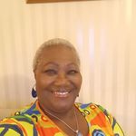 Betty Knowles - @bett_yknowles - Instagram