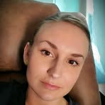 Betty Renoi - Facebook