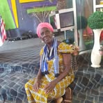 Betty Solo - Facebook