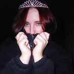 Betty Stapleton - @gxzimioi - Instagram