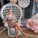 Bev Davis - @bevdavis3 - Instagram