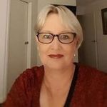 Bev Davis - @bevviedavis - Instagram