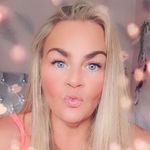 Beverley Ford - @beverley1982 - Instagram