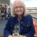 Beverley Gardner - @walkingwithlace - Instagram