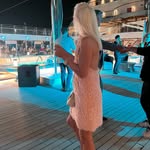 Beverley Bracken - @lipstickpick - Instagram