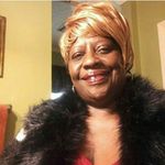 Beverly Bridges - @bsexxychoc - Instagram