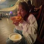 natalie - @beverly_bush_buddy - Instagram