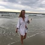 Beverly Cadek - @beverlycadek - Instagram