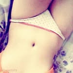 👙 I'm really bored! - @beverlyhardmankiss - Instagram