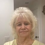Beverly Lyons - @beverlylyons53 - Instagram