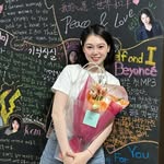 BeverlyRowe - @lyy1024s - Instagram