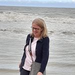 Beverly Sharp - @beverly.sharp.75 - Instagram