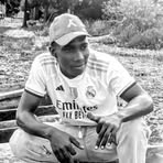 Brown Buffon - Facebook