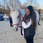 Beyza Sarıoğlu - @bbeyza_sarioglu - Instagram