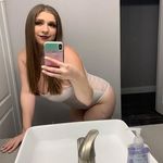 Earline Bianca - @bianca_earline - Instagram