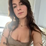 Bianca Prieto - @thelittlestbeee - Instagram