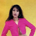 Bianca L. Simmons - @selenaqisbidibidibombom - Instagram