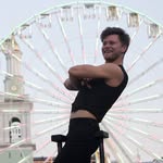 Bob Gvozdetskyi - @bobhandstand - Instagram