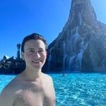 Rob Peñaherrera Kang - @rob.kang - Instagram