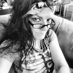Bobbie Hansen - @profbobbiebaby - Instagram