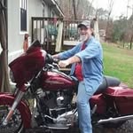 Bobby Sneed - @bobbysneed52 - Instagram