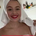 Bonnie Bacon - @bonnie.bacon.7106 - Instagram