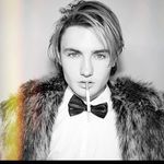 Brad Everett Young Art Fan - @bradeverettyoungart - Instagram