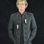 Brad Manuel - @bradmanuelfunnytricks - Instagram
