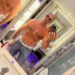 Bradley Lowe - @shapatang_lobo - Instagram