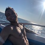 Brandon van Brink - @stubzie - Instagram
