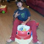 Brandon Tharp - @brandontharp2000 - Instagram